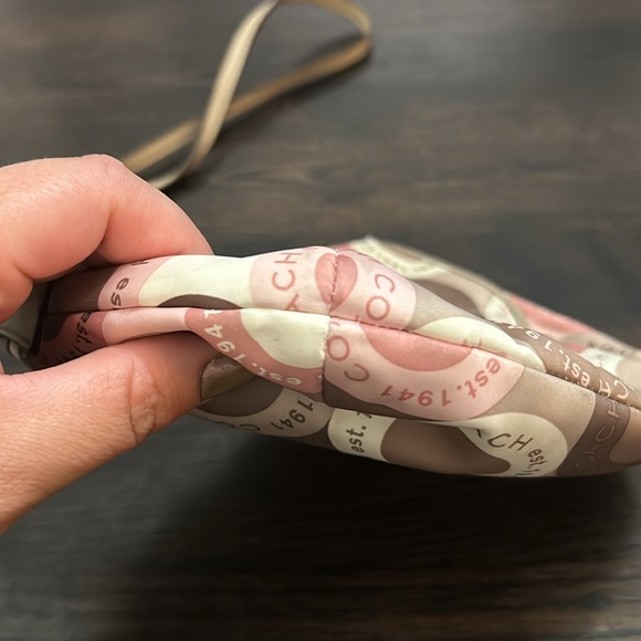 Coach Snaphead Soho Signature crossbody scarf print - Picture 5 of 14